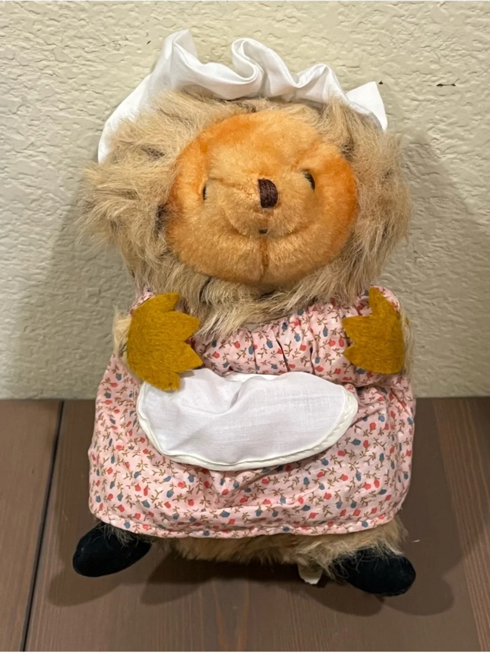 Eden Beatrix Potter Hedgehog Mrs Tiggy Winkle Plush Stuffed Animal Toy Vintage